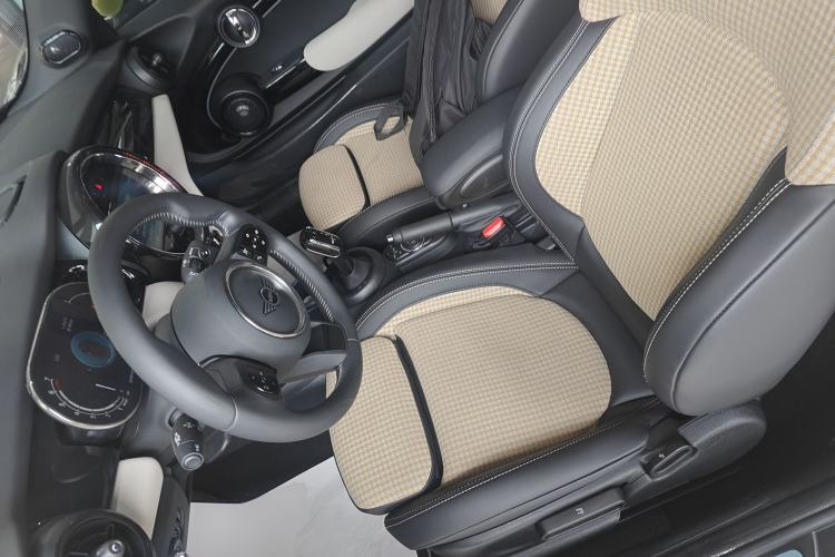 Used MINI 2023 Second Facelift 2.0T COOPER S CABRIO Artist
