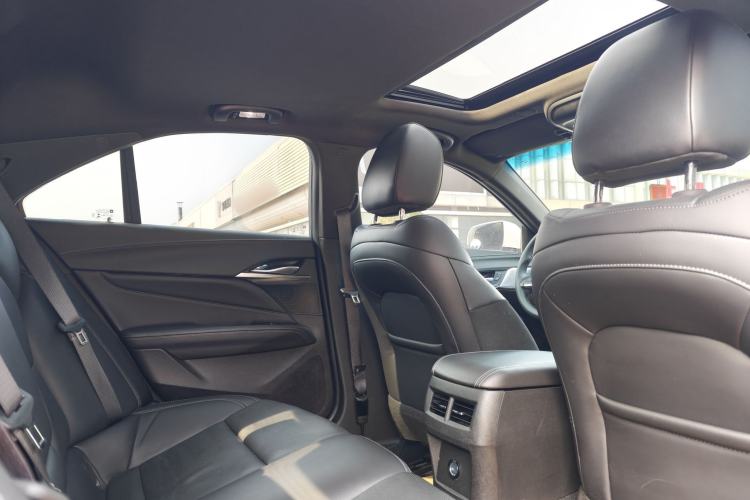 Used Cadillac CT4 2023 25T Luxury Model Interior 4