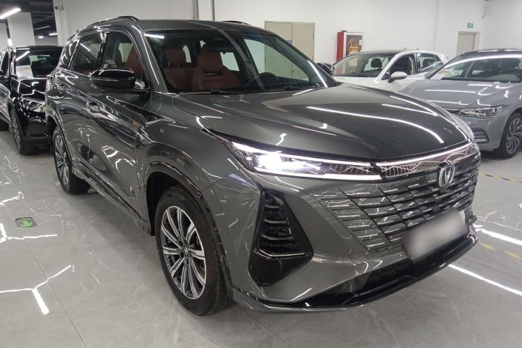 Used CHANGAN CS75 PLUS 2024 3rd Generation Champion Edition 1.5T Intelligent Drive Dynamic Model Front Right 45 Deg