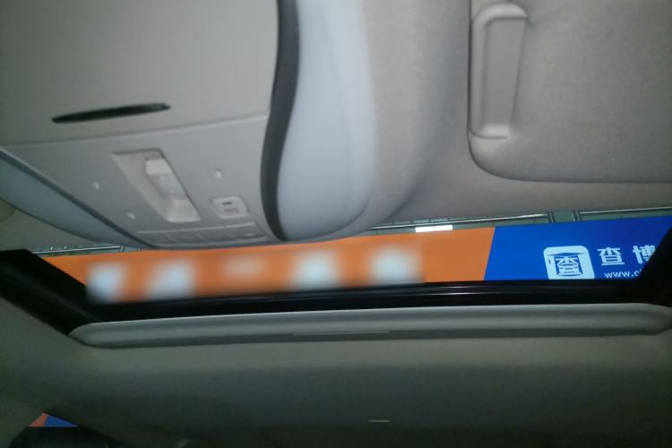 Used Infiniti QX60 2016 2.5 S/C Hybrid Two-Wheel-Drive Excellence Edition China V Standard Headliner