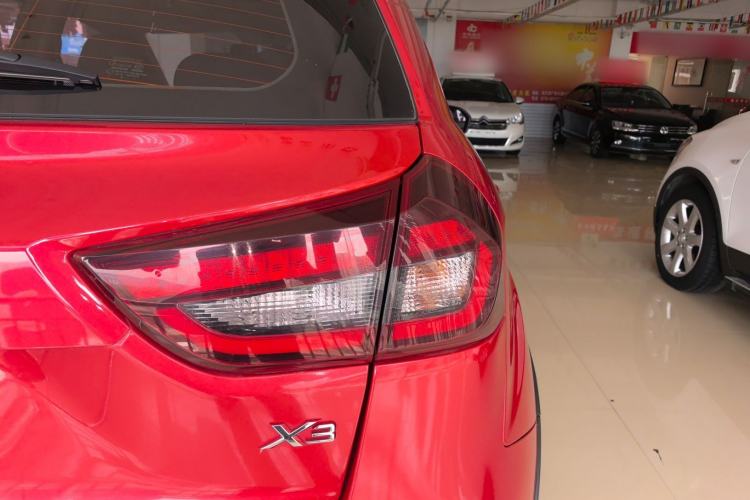 Used Geely Auto Vision X3 2020 1.5L CVT Elite Edition Right Rear Taillight