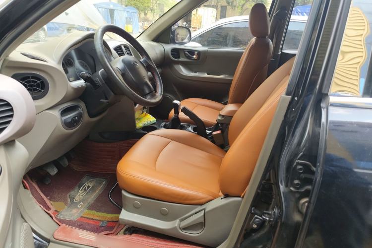 Used Huatai Santa Fe Classic 2012 2.0T Diesel Manual Two-Wheel Drive Hurricane Version
