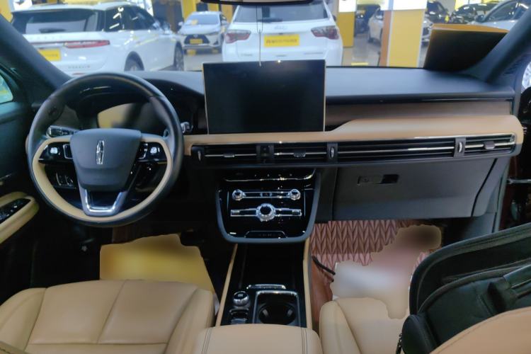 Used Lincoln Corsair 2022 2.0T Two-Wheel Drive Luxury Edition Center Console