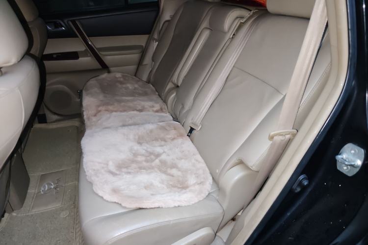 Used Toyota Highlander 2011 2.7L Two-Wheel Drive 7-Seater Luxury Edition
