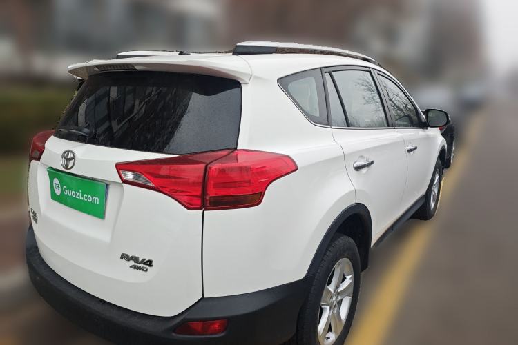 Used Toyota RAV4 2013 2.0L CVT Four-Wheel Drive New Edition