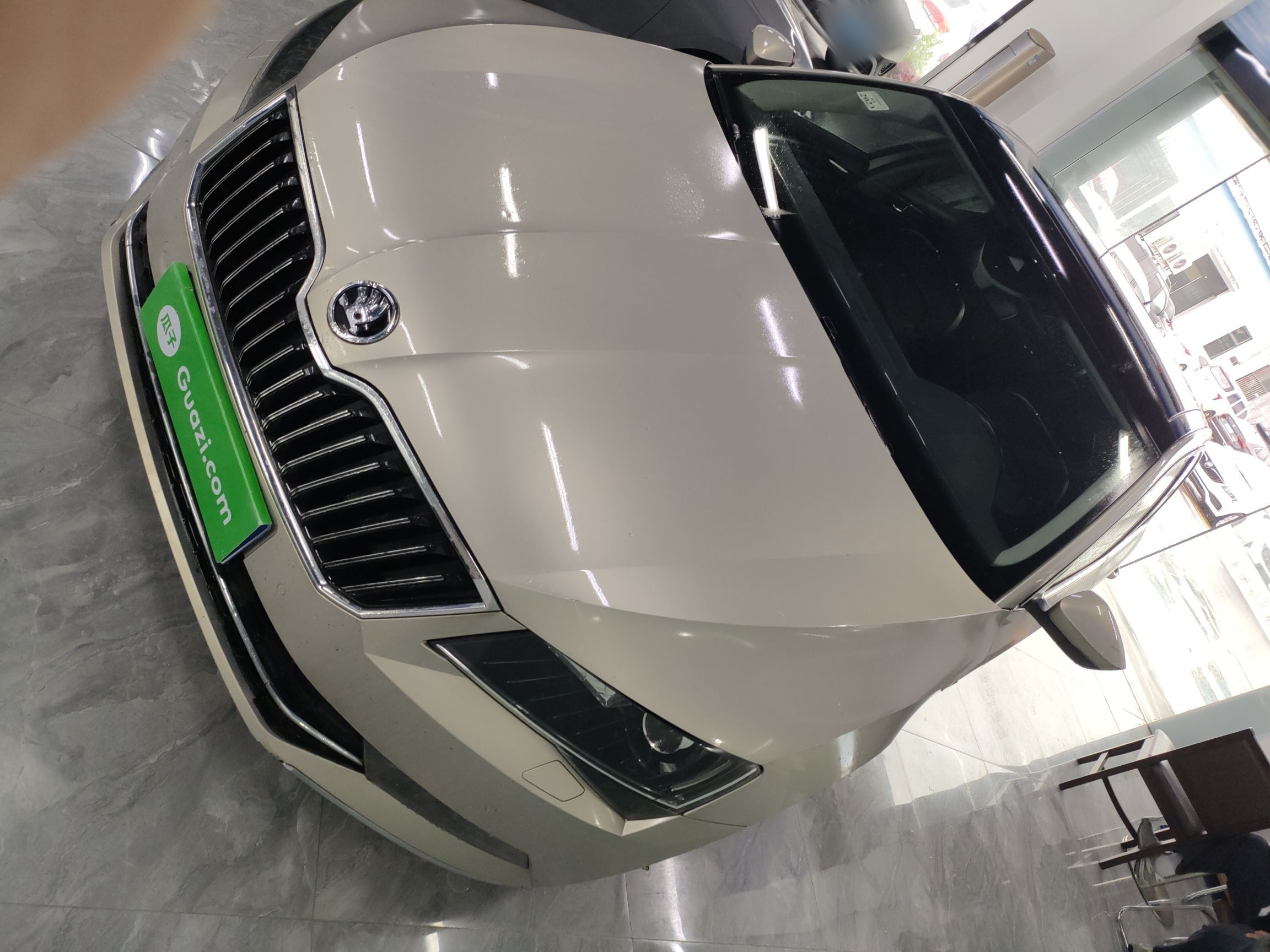 Parte inferior delantera