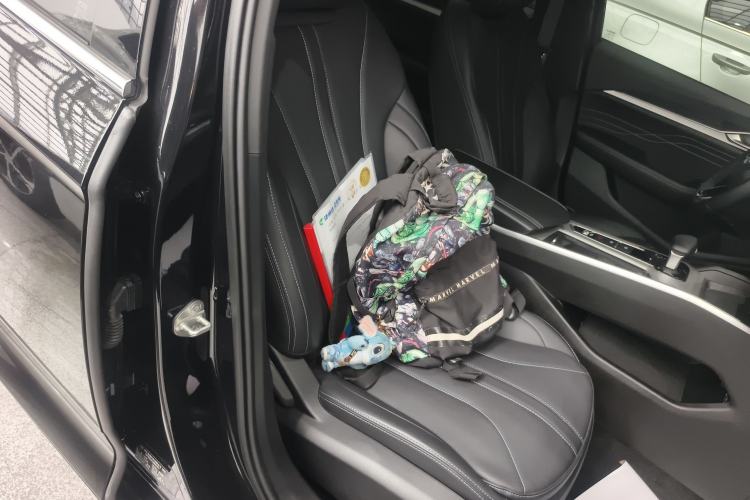 Used Geely Auto Preface 2025 Dongfang Yao 1.5TD Fuyao Edition Right Front Seat