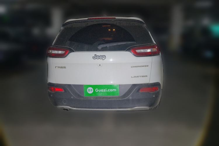 Used Jeep Cherokee 2017 2.0L Superior Edition Rear