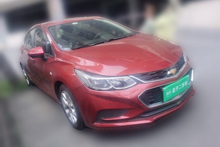 Used Chevrolet Cruze 2017 1.5L Hatchback Automatic Pioneer Sunroof Edition Front Right 45 Deg