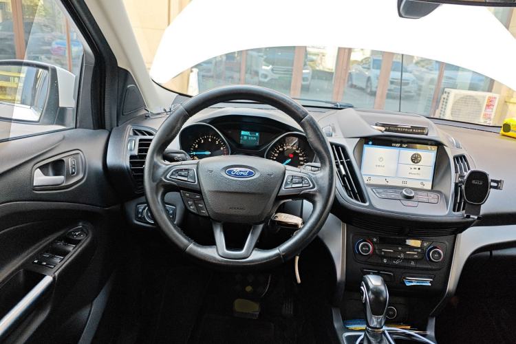 Used Ford Kuga 2019 EcoBoost 180 Two-Wheel-Drive Platinum Edition China V Standard