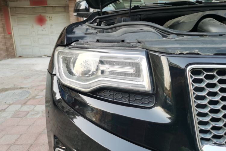 Used Jeep Grand Cherokee 2011 Revised 3.6L Luxury Navigation Edition