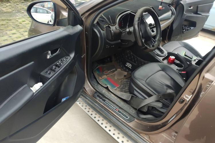 Used Kia Sportage R 2012 2.0L Automatic Two-Wheel Drive NAVI
