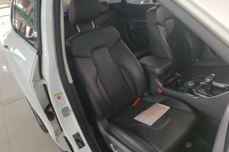 Used Haval H6 2017 Blue Label 1.3T Automatic Two-Wheel Drive ZhiShang Model
