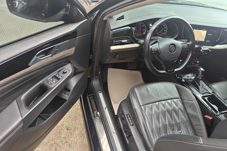 Used Volkswagen Passat New Energy 2020 430 PHEV Hybrid Luxury Edition China VI Standard Driver Seat