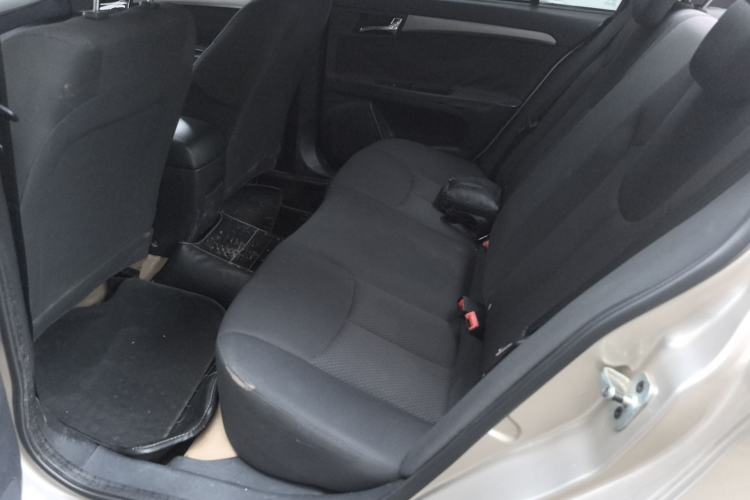 Used Roewe 350 2015 1.5L Manual Luxury Sunroof Edition