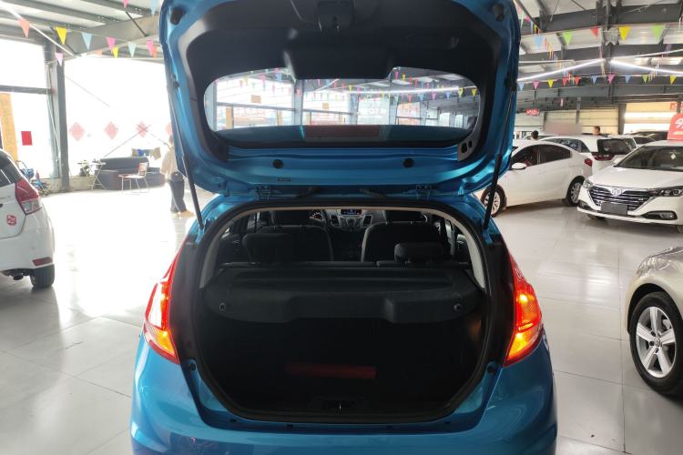 Used Ford Fiesta 2013 Hatchback 1.5L Automatic Fashion Edition Trunk