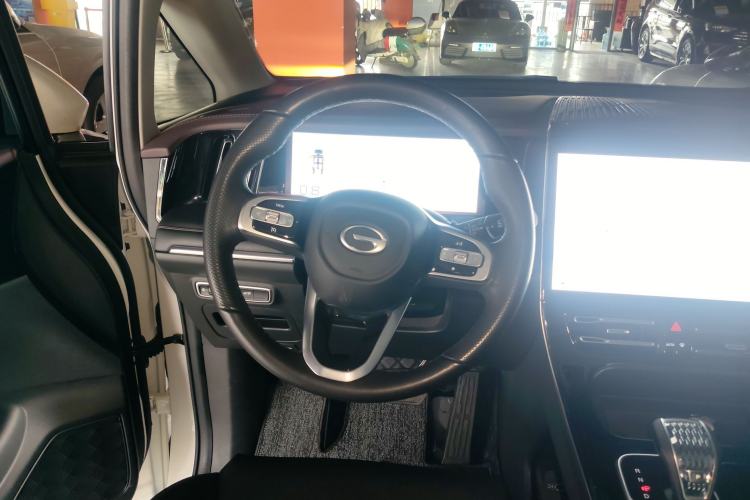 Used GAC Trumpchi M8 2024 Master Series 400T Prestige Edition Steering Wheel
