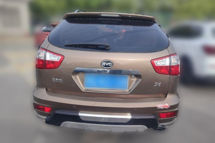 Used BYD S6 2013 Platinum Edition 2.4L Automatic Luxury Model Rear