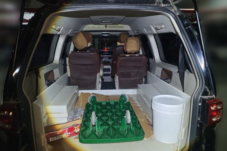 Used FORTHING Lingzhi 2019 M5L 1.6L 7-Seater Luxury Model China VI Standard Trunk