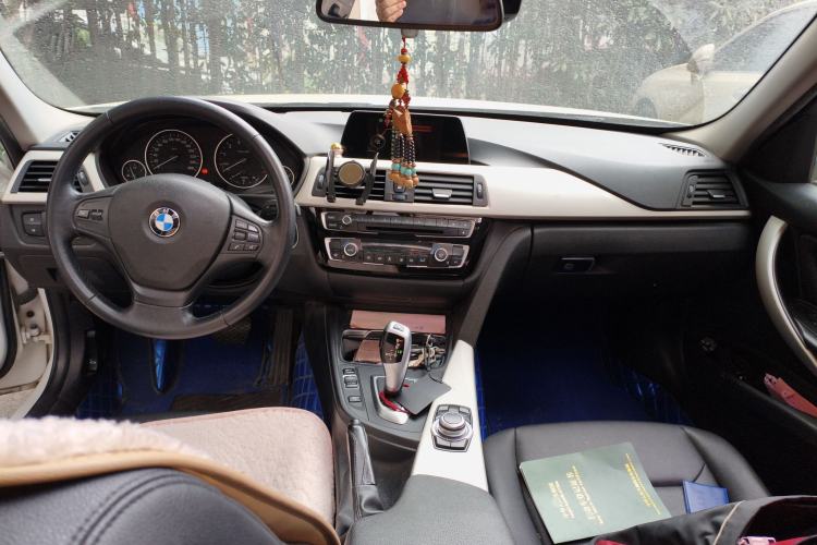 Used BMW 3 Series 2016 320i Fashion Model
