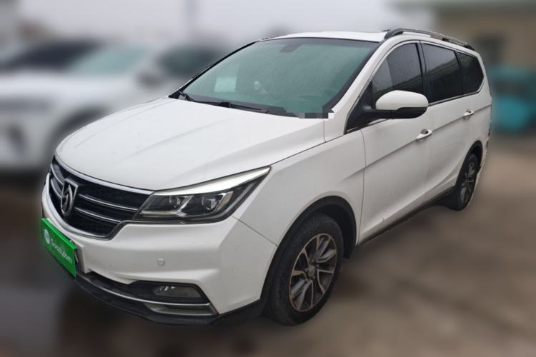 Used Baojun 730 2017 1.5T Manual Prestige Version 7 Seats