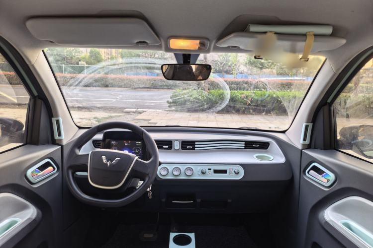 Used Wuling Hongguang MINIEV 2021 Macaron Premium Model – Lithium Iron Phosphate Interior 3