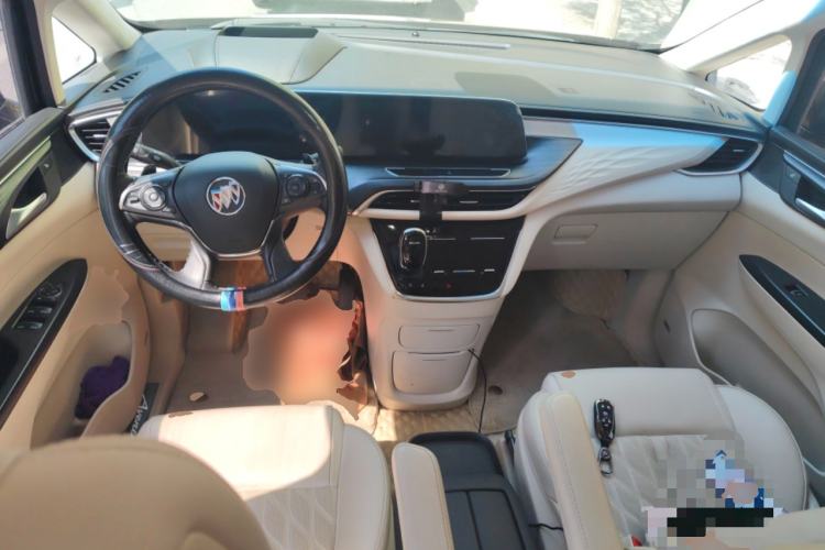 Used Buick GL8 2022 Avenir Aivia Six-Seat Deluxe Edition Center Console