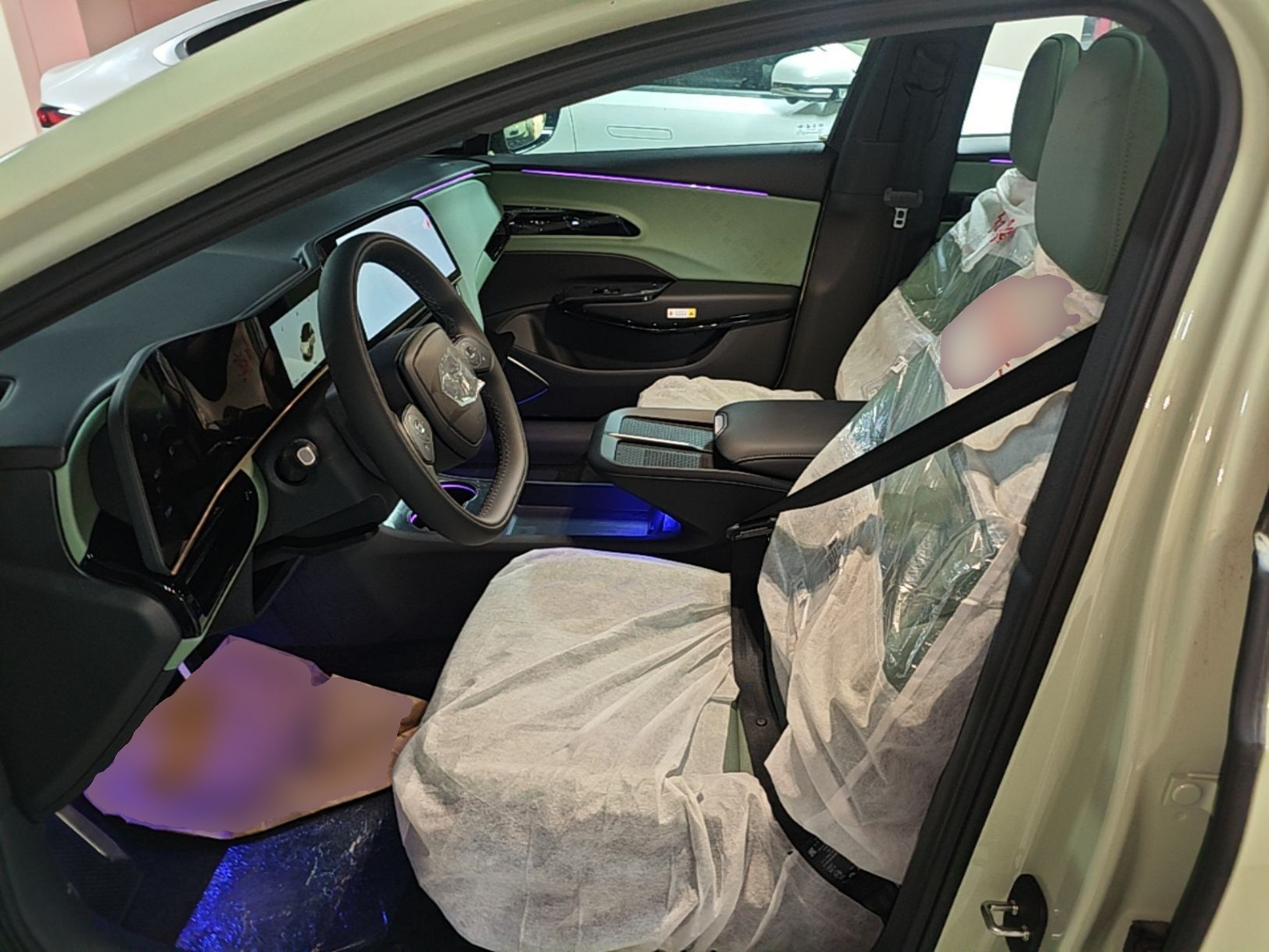 Vordere Reihe im Auto