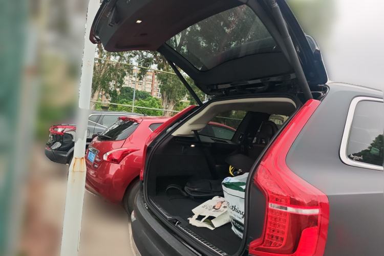 Used Volvo XC90 New Energy 2019 E-Drive Hybrid T8 Luxury Edition 7-Seater China V Standard Trunk