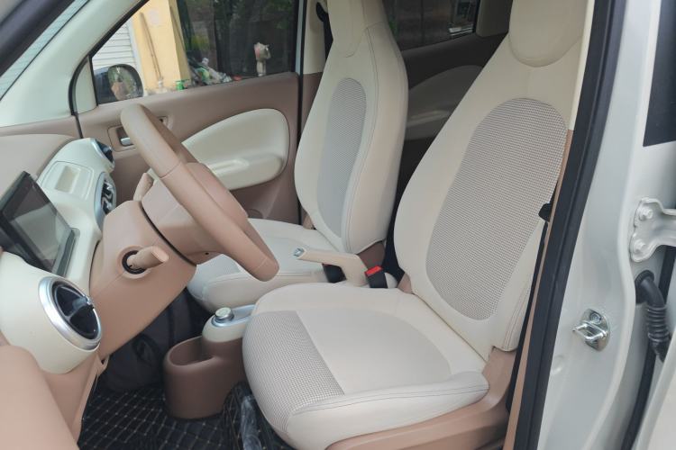 Used Wuling Hongguang MINIEV 2025 Four-Door Version Advanced Edition Left Front Seat