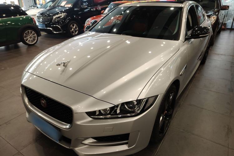 Used Jaguar XE 2017 2.0T 200 PS R-Sport