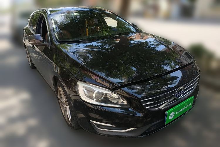 Used Volvo V60 2014 T5 Zhiya Edition
