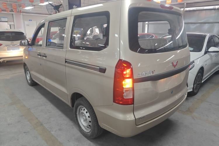 Used Wuling Hongguang V 2022 1.5L Jingqu Version Hydraulic Power Steering LAR