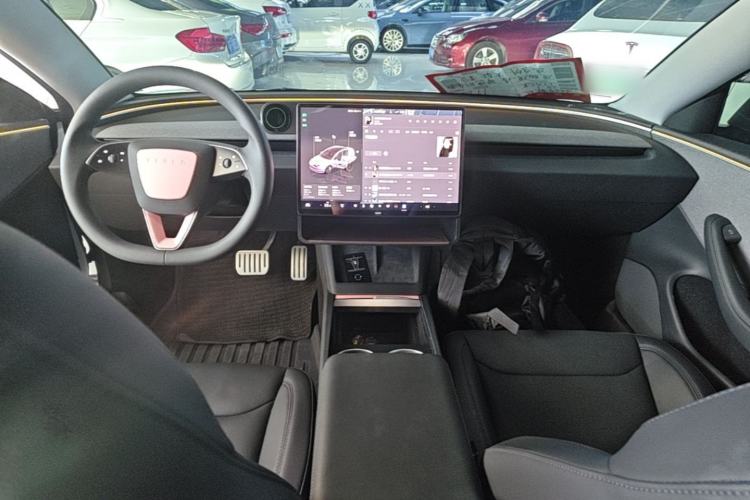 Used Tesla Model 3 2025 Rear-Wheel-Drive Version
