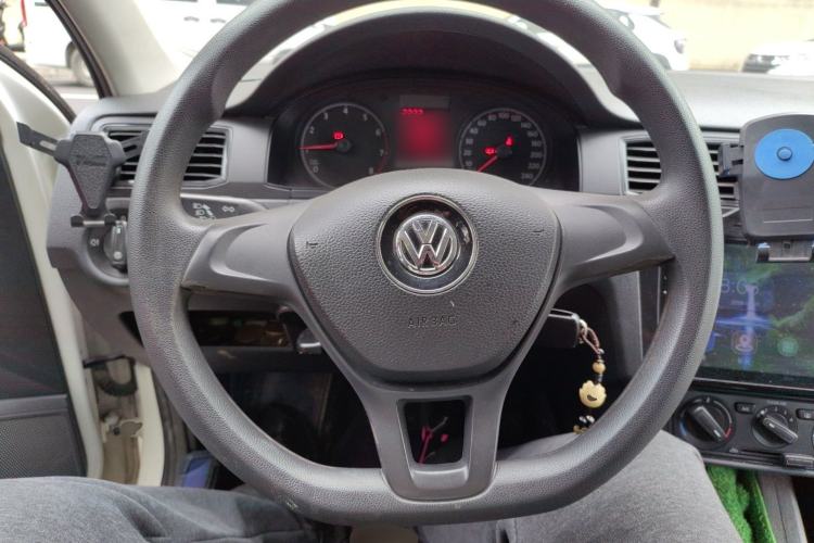 Used Volkswagen Santana 2016 1.6L Manual Fashion Edition Steering Wheel