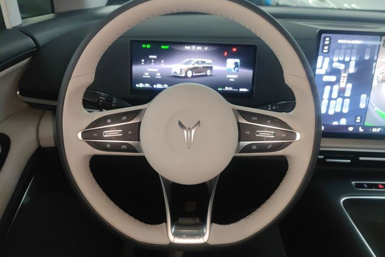 Used VOYAH Dream 2025 PHEV Four-Wheel-Drive Flagship Version – Qiankun Edition