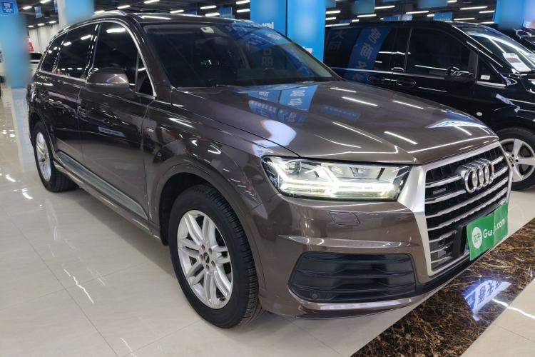 Used Audi Q7 2018 40 TFSI Comfort Model