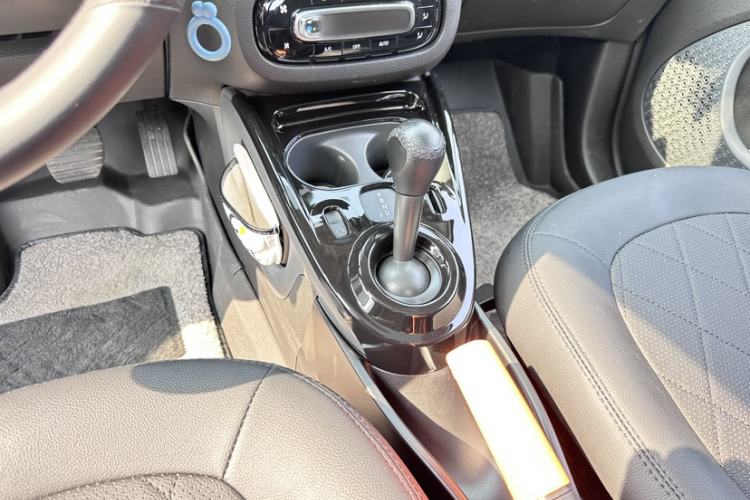 Used smart fortwo 2015 1.0L 52 kW Hardtop Passion Edition
