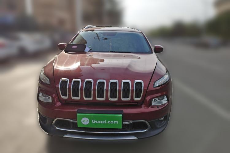 Used Jeep Cherokee 2016 2.4L All-in-One Edition Front