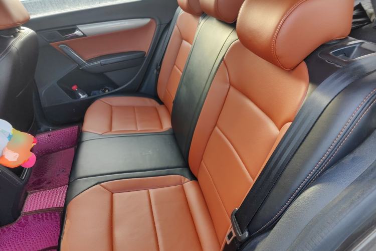 Used Volkswagen Lavida 2013 1.6L Automatic Fashion Edition