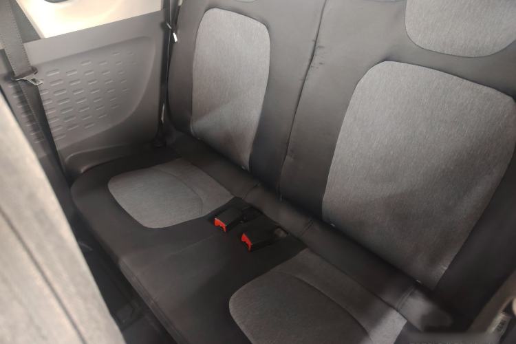 Used Wuling Hongguang MINIEV 2022 Macaron Premium Model – Lithium Iron Phosphate Interior 2