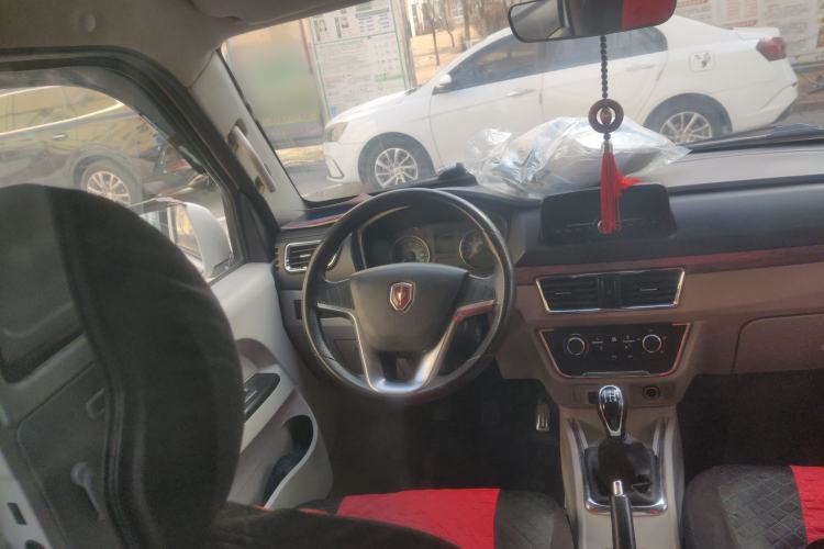 Used Jinbei New Hiace S 2018 1.5L Wealth Edition Van DLCG14