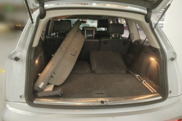 Used Audi Q7 2011 3.0 TFSI Technology (200kW) Trunk