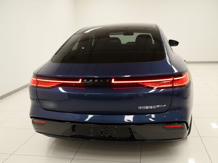 Geely Galaxy 8 2025 130km EM-P Starship Edition — снимка 5
