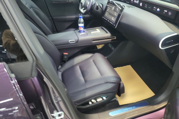 Used Avatr 07 2024 Pro+ All-Electric Version Right Front Seat
