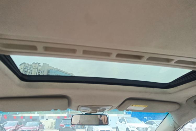 Used Roewe 360 2015 1.5L Manual Luxury Edition