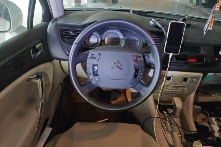 Used Citroen C5 2012 2.0L Automatic Luxury Edition Steering Wheel