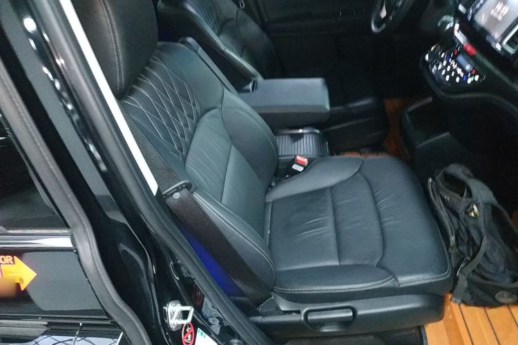 Used Honda Elysion 2019 2.0L Hybrid Supreme Edition
