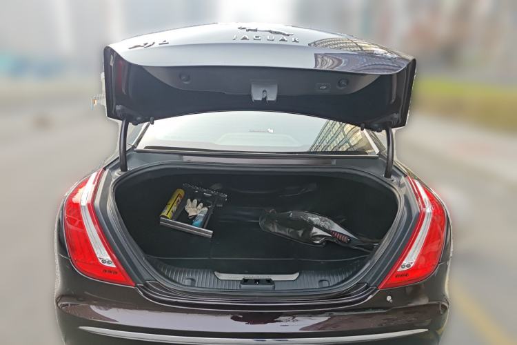 Used Jaguar XJ 2013 XJL 3.0 SC Panoramic Business Edition
