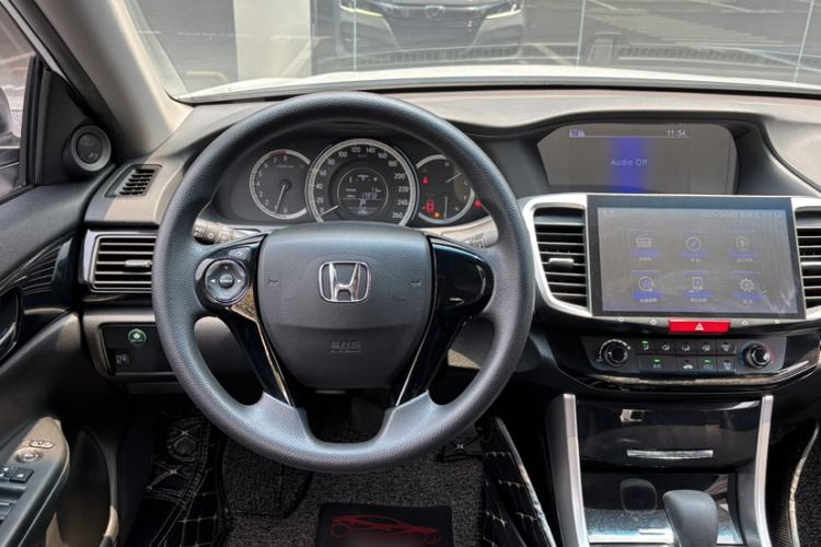 Used Honda Accord 2016 2.0L Comfort Edition
